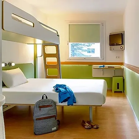 Ibis Budget *